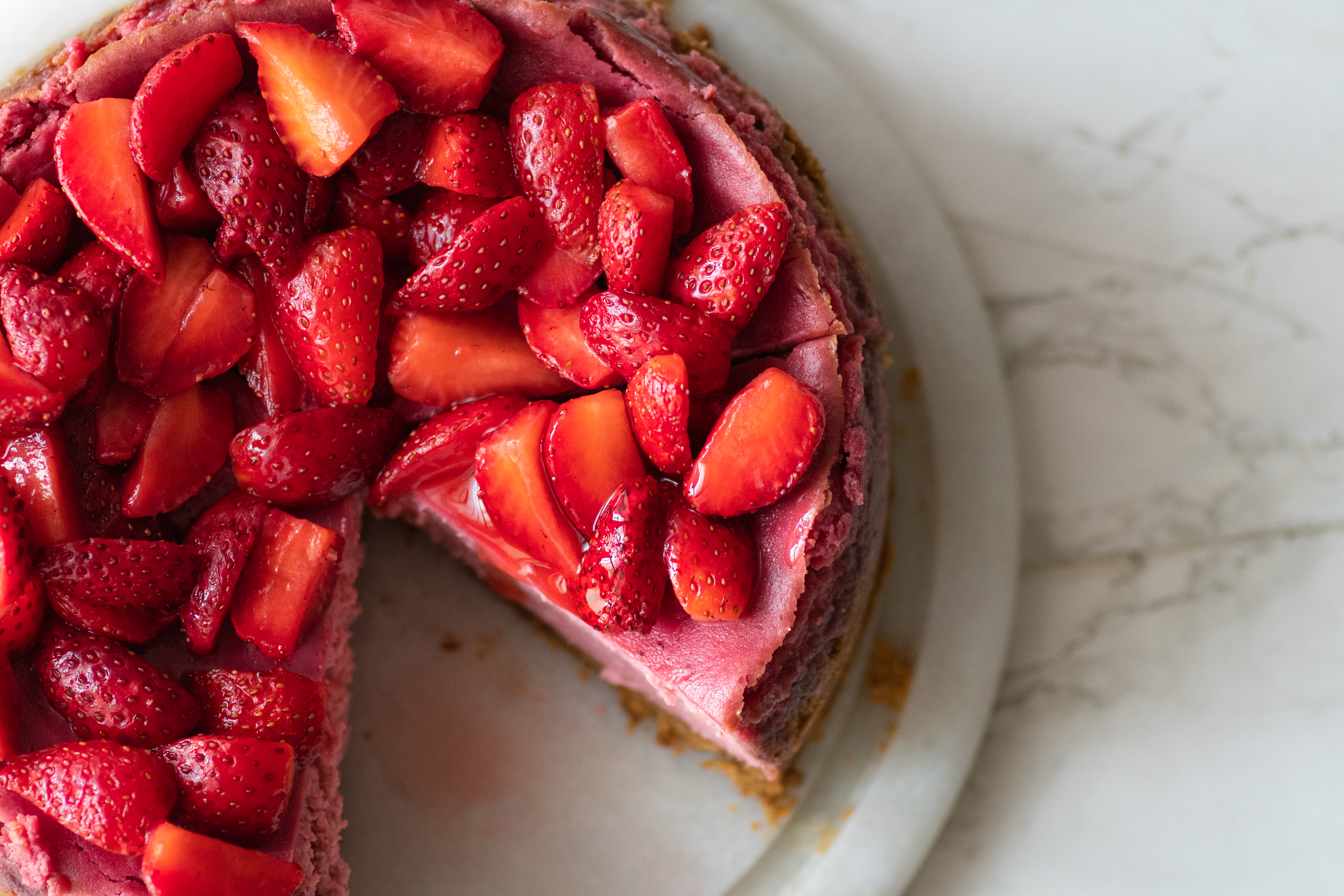 Eggless Baked Strawberry Cheesecake