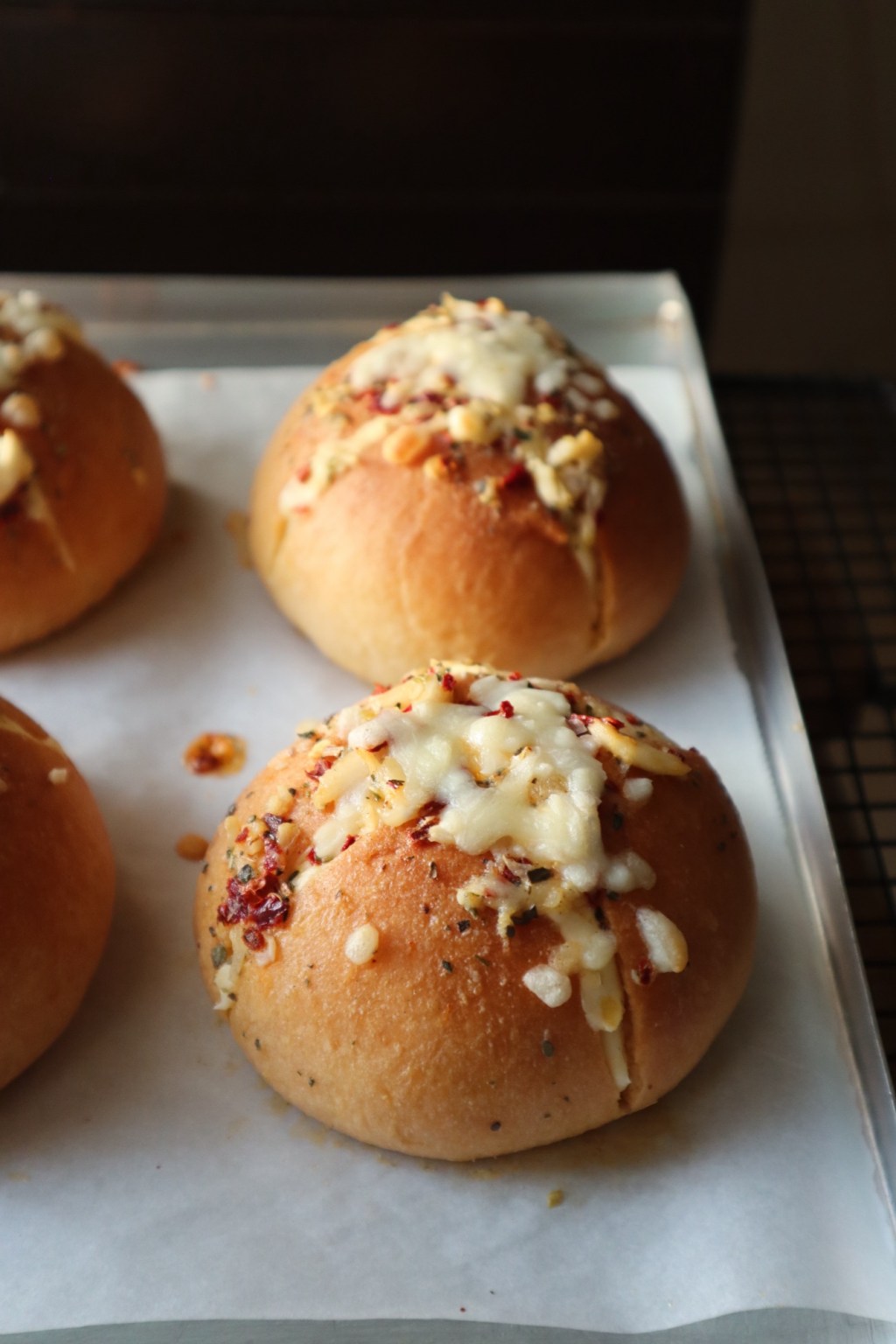 Eggless Cream Cheese Garlic Bread/Buns (Korean&nbsp;inspired)